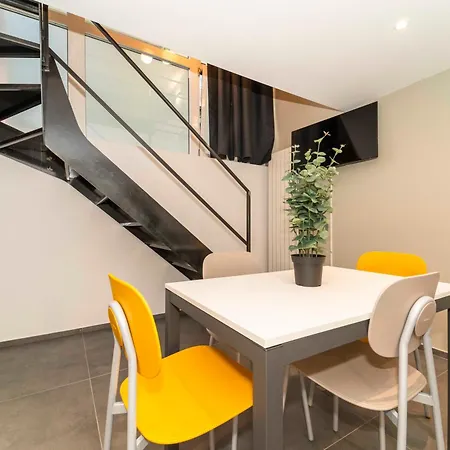 Galaxy Lofts - Modern