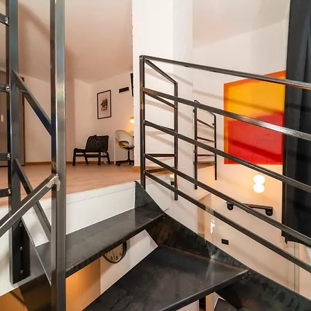 Galaxy Lofts - Modern Apartment Turin