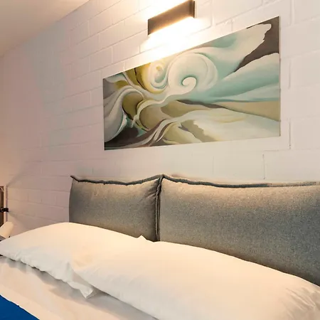 Apartment Galaxy Lofts - Modern