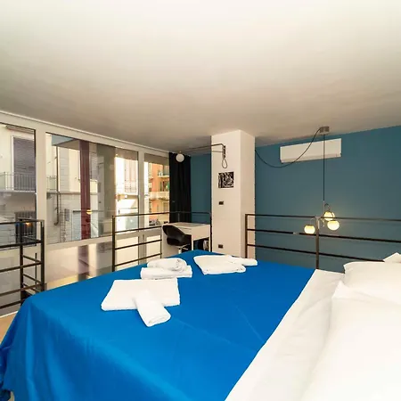 Galaxy Lofts - Modern *