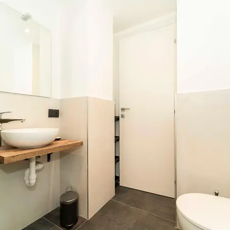 Galaxy Lofts - Modern *